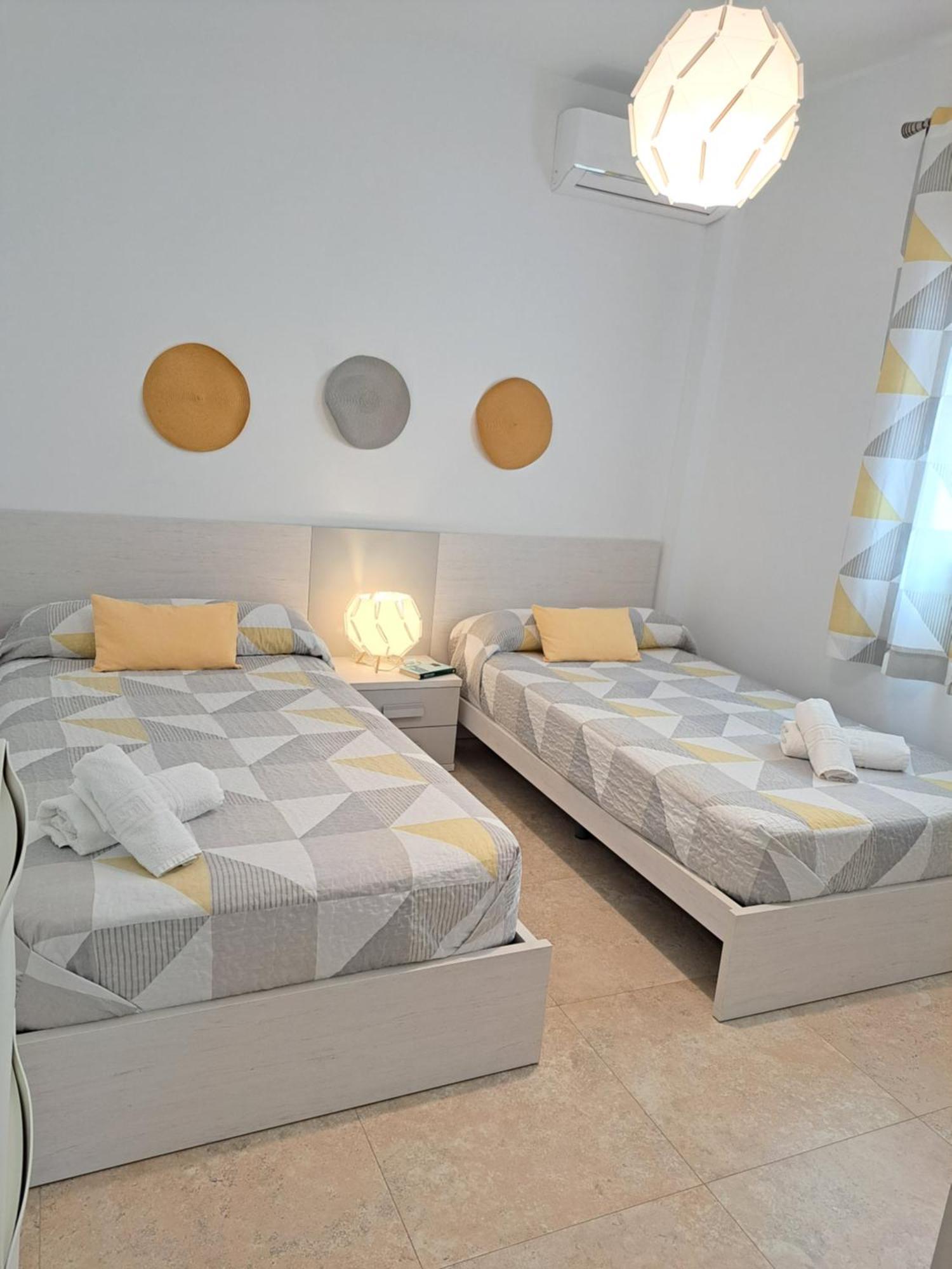 Villa Las Tres J Малага Экстерьер фото